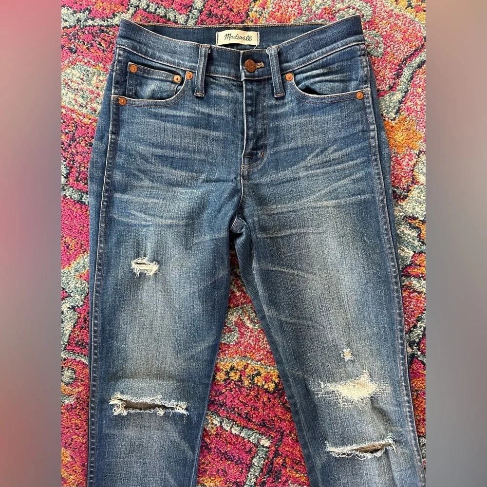 Madewell | Women’s medium blue distressed high rise skinny skinny jeans, size 25
